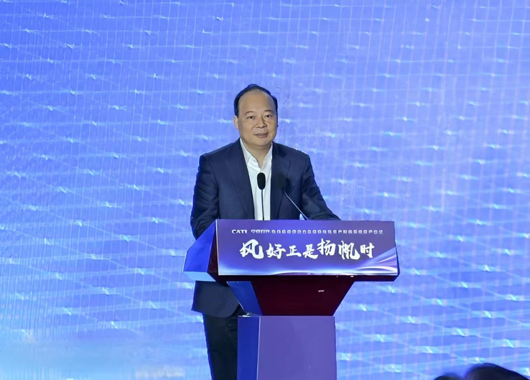 02-配文插圖-寧德時代董事長、總經理曾毓群發表致辭.png
